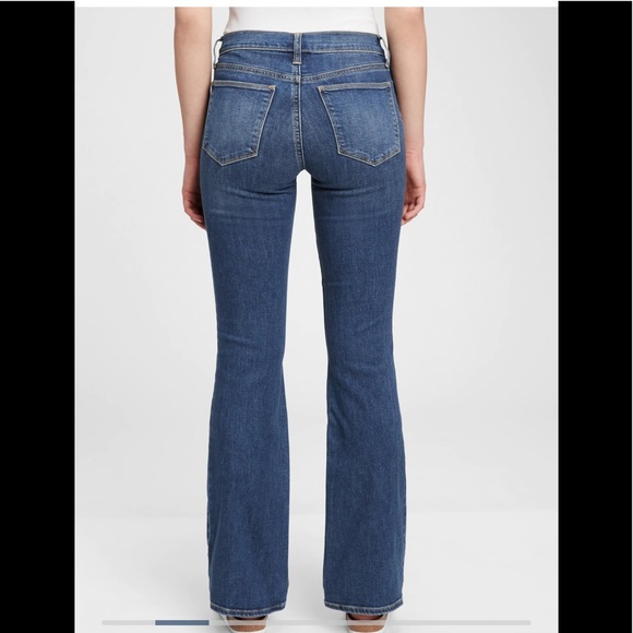 Gap Mid Rise Perfect Boot Jeans With Washwell™ - Picture 4 of 13